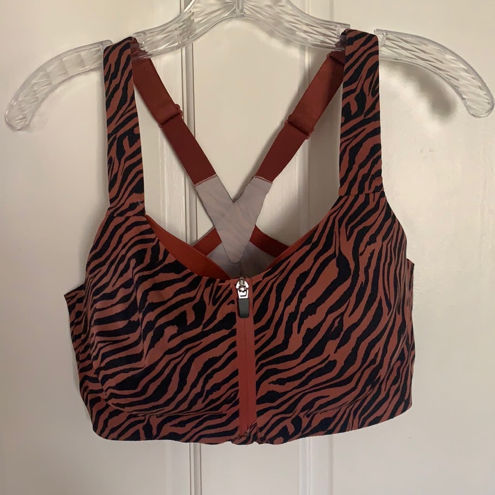 VS Incredible Knockout Ultra-Max Sports Bra